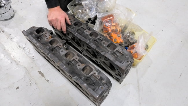 781 BBC Heads, Springs, Valves, Rockers, Retainers